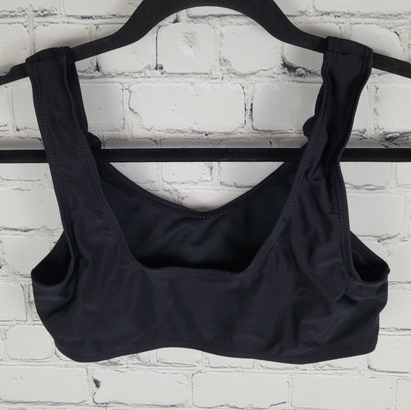 BETTY JADE | knot detail bikini swim top - Picture 2 of 4